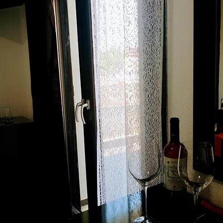 Deja Vu Apartment